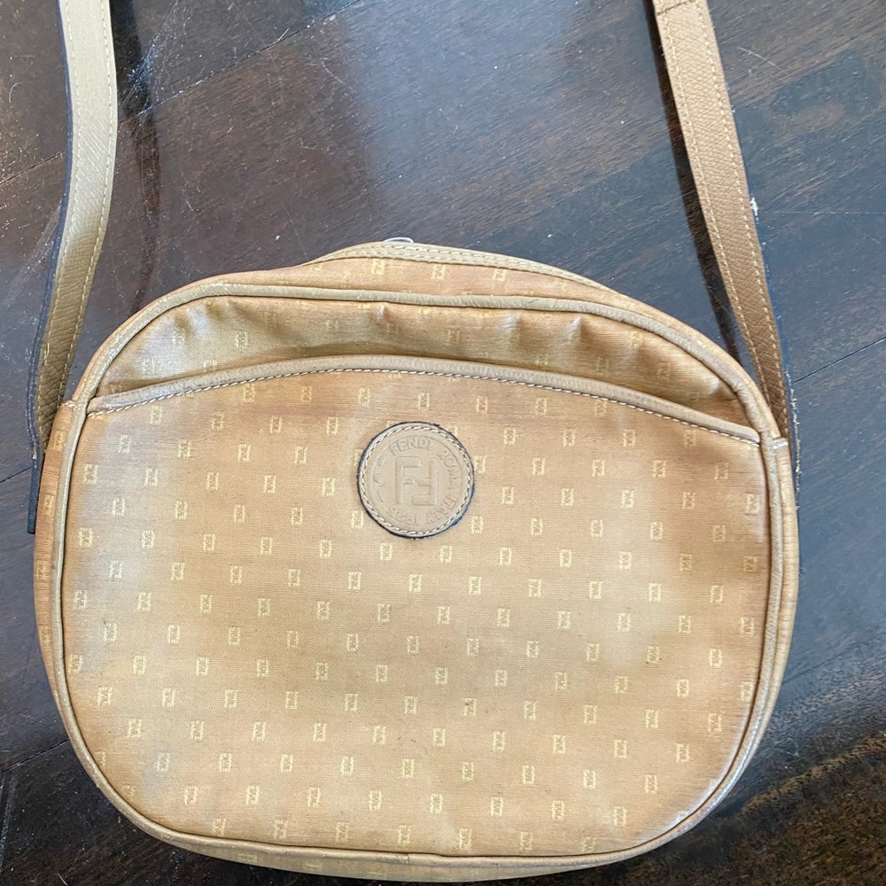 Vintage Fendi crossbody bag (taupe/beige color)